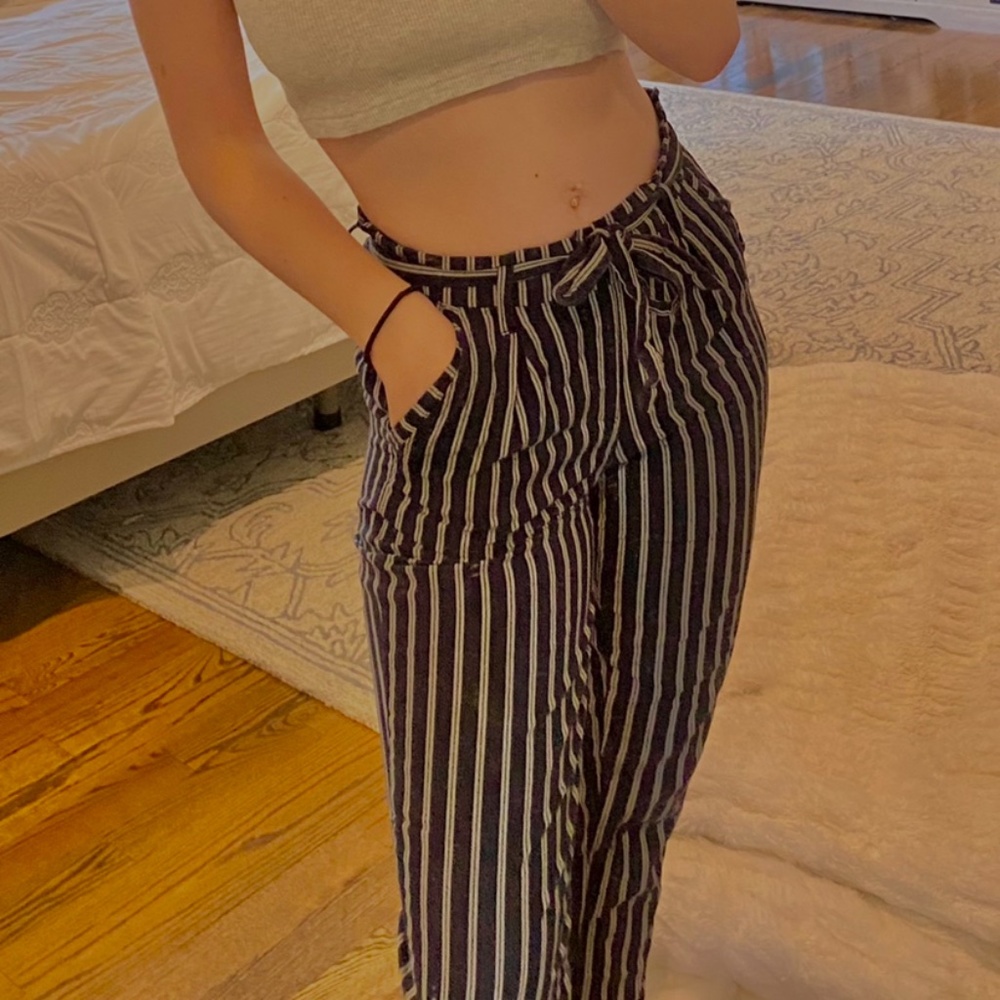 Navy blue striped tie front pants, size XS